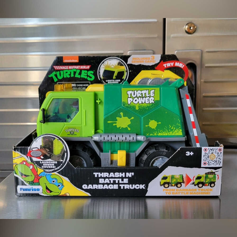 Teenage Mutant Ninja Turtles TMNT Thrash 'n Battle Garbage Truck w/ Sound Lights